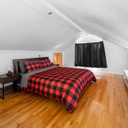 Chalet Le Cozy Hot Tub Lakeview Beach Access Full Of Near By Activities Saint-Calixte Exterior photo