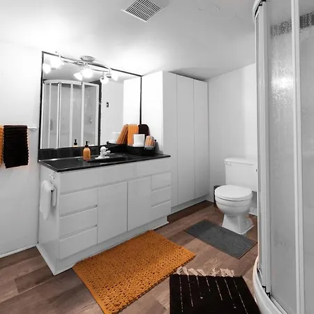 Chalet Le Cozy Hot Tub Lakeview Beach Access Full Of Near By Activities Saint-Calixte Exterior photo
