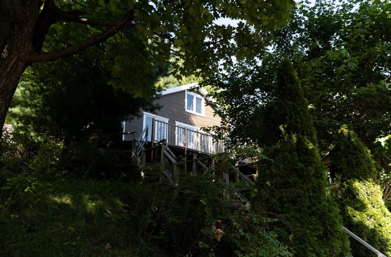 Le Cozy Hot Tub Lakeview Access Full Of Near By Activities